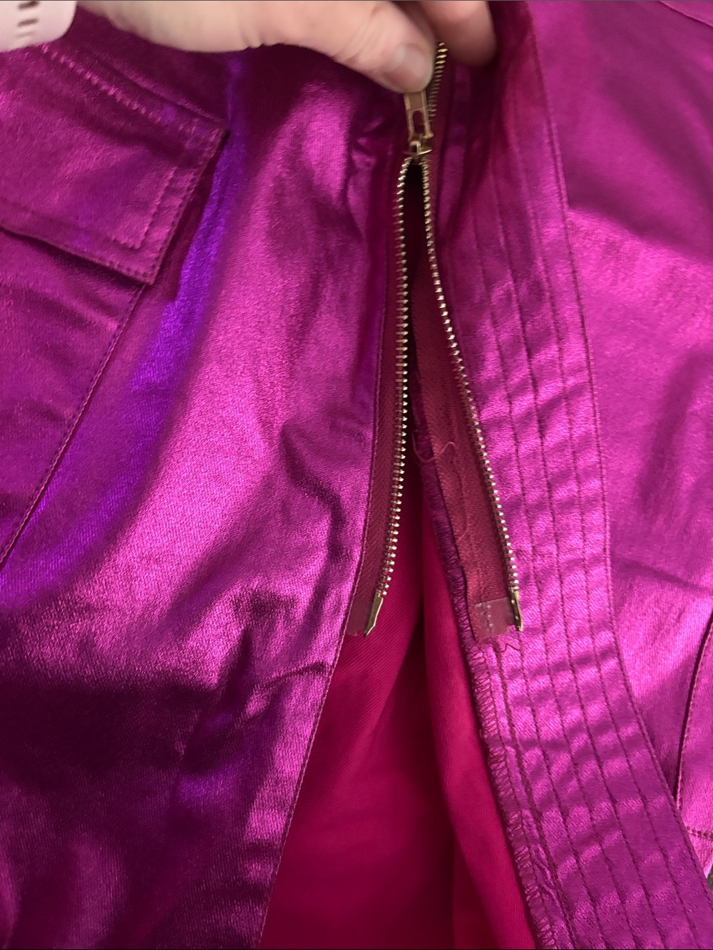 NWT MUY MUY Metallic Fuchsia Pink Cargo Midi Skirt w/ Two Way Zip | Size M - Picture 7 of 11
